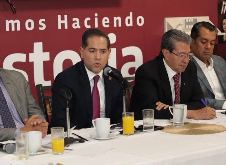 El presidente de la JUCOPO en el Congreso Federal Raul Bolaños anuncio que ya se discuten las medidas que se aplicaran para evitar ausentismo de diputados El presidente de la JUCOPO en el Congreso Federal Raul Bolaños anuncio que ya se discuten las medidas que se aplicaran para evitar ausentismo de diputados