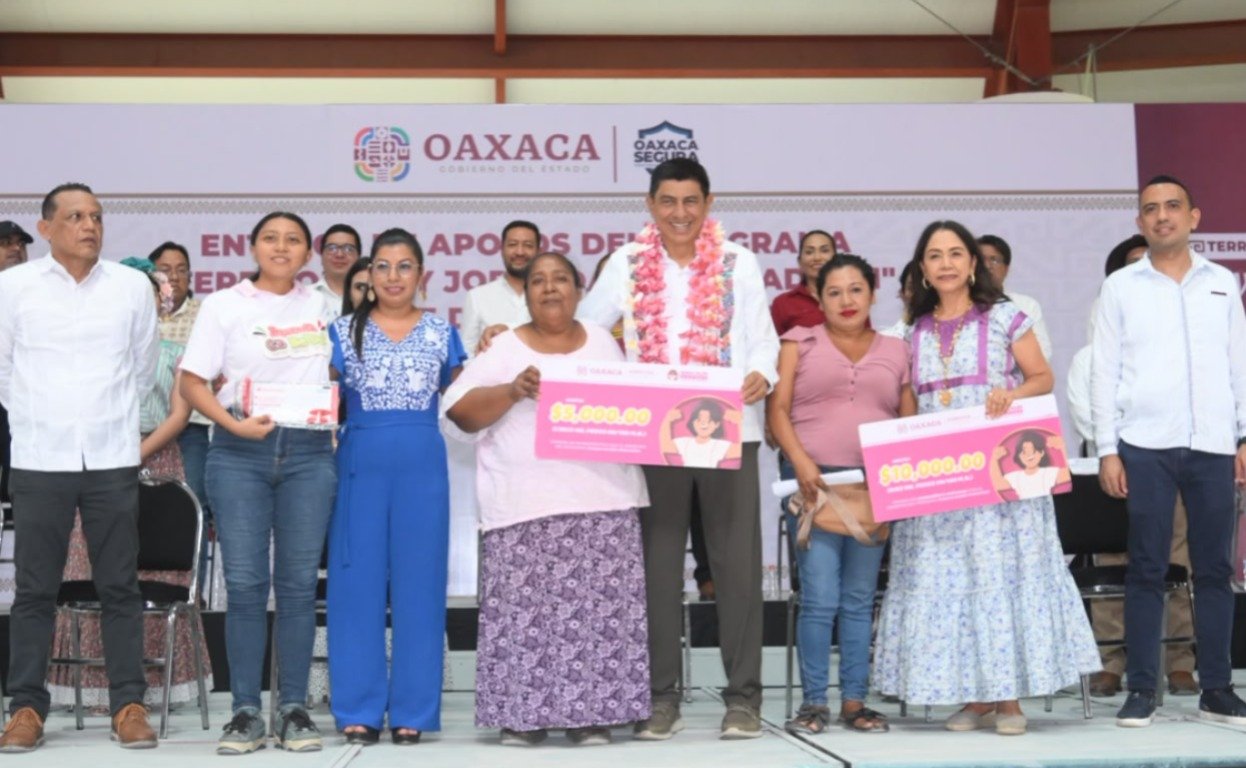 Juntos Gobierno estatal, Federación y pueblo trabajan por la paz y gobernabilidad de Juchitán Juntos Gobierno estatal, Federación y pueblo trabajan por la paz y gobernabilidad de Juchitán